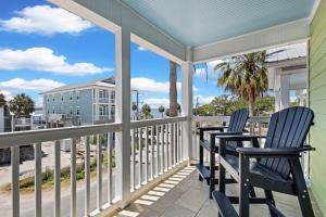 KeyLime Downtown Gulf View-FREE Golf Cart for 2026