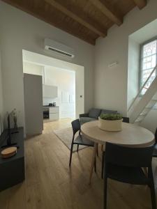 Suite Aurora - Soggiorna nel centro di Como