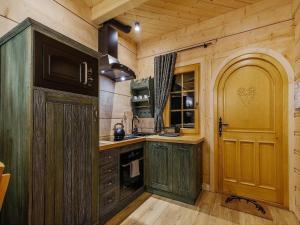 Holiday home in the mountains, sauna, jacuzzi