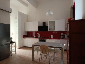 La porta rossa