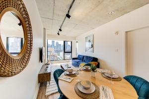 Élégant condo au cœur de lBright 2BR Downtown Montréal Condo