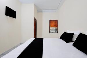 Hotel O DEV INN