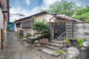 Yokosuka Chuo Station 6mins 100 years old fully equipped with furniture