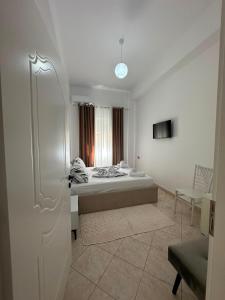 carcani rooms