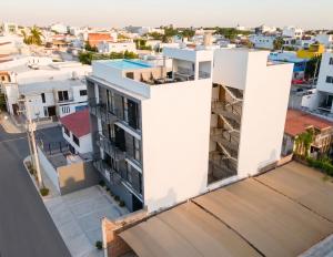 2br2ba Condo 1 block to ocean! - Unit 4