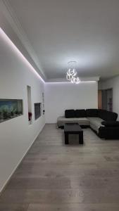Zoo Garden Residence Apartment