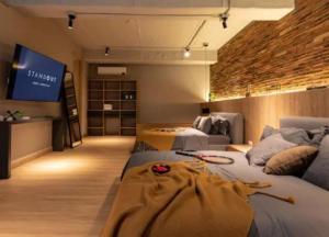 4 habitaciones con jacuzzi y mesa billar, Poblado Medellín