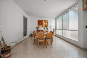 Oasis in Downtown Tequis Pool & 5 Rooms