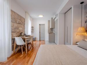 Apartments Nonna - Comfort Studio Apartment
