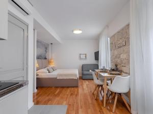 Apartments Nonna - Comfort Studio Apartment