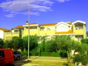 Guest House Jurkovi - One Bedroom Apartment with Balcony
