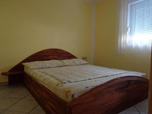 Apartments Popi - One bedroom apartment with balcony 2
