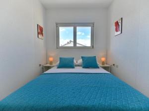 Two Bedroom Apartment with Terrace and Pool