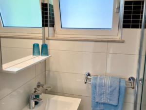 Paradise Apartments-Studio apartment with sea view and balcony 5