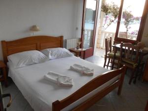 Studio Apartment President - One Bedroom Apartment with Terrace and Sea View 5