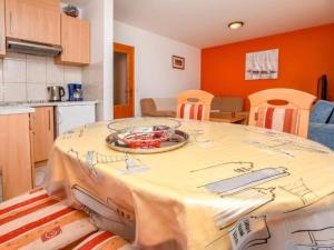 Aurel Suites- Comfort One Bedroom with Balcony