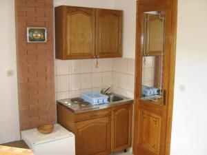 Studio Apartment Ilponte del Comandante - One Bedroom Apartment with Terrace and Sea View 6