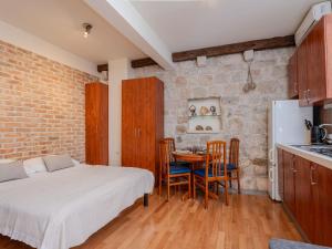 Apartments Nonna - Studio Apartment with Terrace