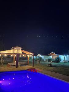 Cabañitas Zelada en un ambiente natural con piscina fogón Quincho Terraza parking full equipadas en 5000 mtrs