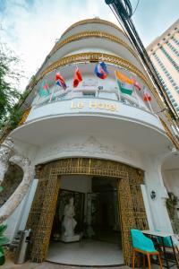 Le Grand Palais Hotel