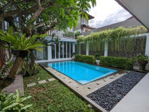 5 Minute Walk to Sanur Beach! Villa Pethak