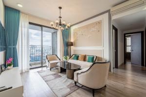 3br-Fireworks & Bitexco view-City Central-Hana Apart 22