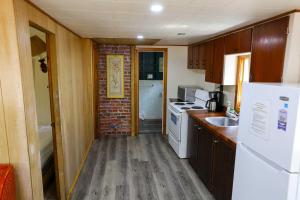 Private Beach Access -Cottage 13