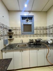 Entire 1 Bhk near medanta Hospital