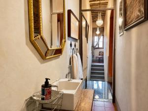 Borgo di Beppe & Gloria