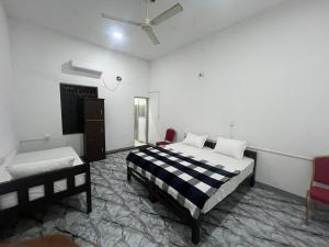 The hostel abay