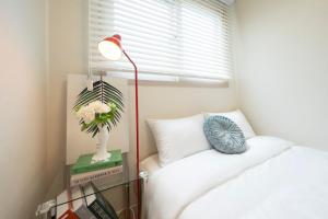 Spacious Seoul Stay ㅣ3BR 2Bathㅣ9min to Gyeongbokgung ㅣSleeps 8