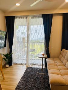 Cozy studio 1 bdr Golf view