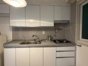 Free Luggage Storage, Hyehwa,Dongdaemun 5 minutes , 15 minutes to Jongno , Naksan Stay