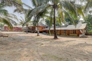 Villa Mawar Sawarna By ARBA