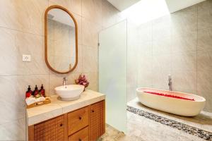 BrandNew Beachside Modern Villa C, 3 Bedrooms for 8 Guests