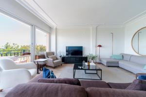 Bosphorus View with 3 Bedrooms - 2 Bathrooms - Super Location