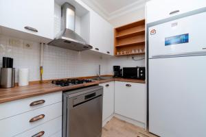 Bosphorus View with 3 Bedrooms - 2 Bathrooms - Super Location
