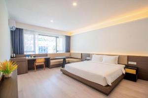 HU Beach Resort