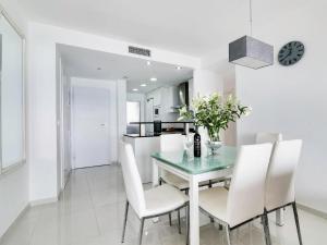 Apartment Sea Senses Suite mit Gemeinschaftspool by Interhome