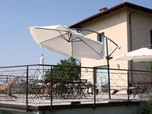Apartment Anwesen mit Gemeinschaftspool by Interhome