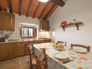 Apartment Wohnung Marco mit Terrasse by Interhome