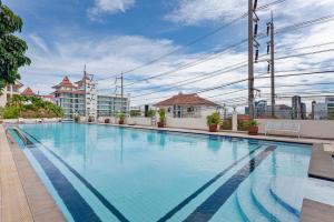 Pratumnak Hill Penthouse 2BR Sea View (PH3)