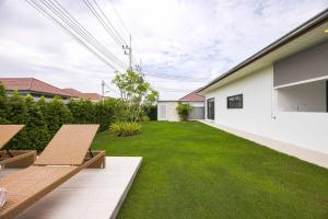Modern 3BR Villa w Private Pool (MV55)