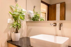14 Luxe By Mums Home
