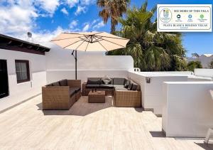 Playa Blanca - Villa Vista Oceana - Stunning 5 Bedroom Modern Villa with Private Heated Pool and Ocean Views