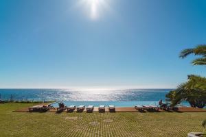 GuestReady - A lovely home with a sea view