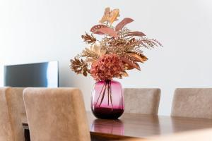GuestReady - A lovely home with a sea view