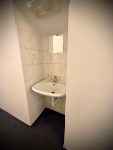 Old Town Center Just in 3 min Walk private room E
