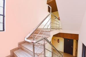 FabHotel Kartik Inn