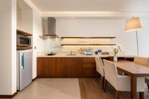 A La Carte Apartment Danang Beach